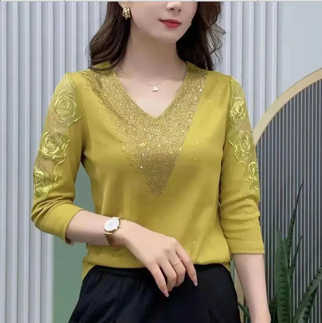【M-4XL】Nuova blusa versatile in pizzo a diamante per tutti i tipi di corpo
