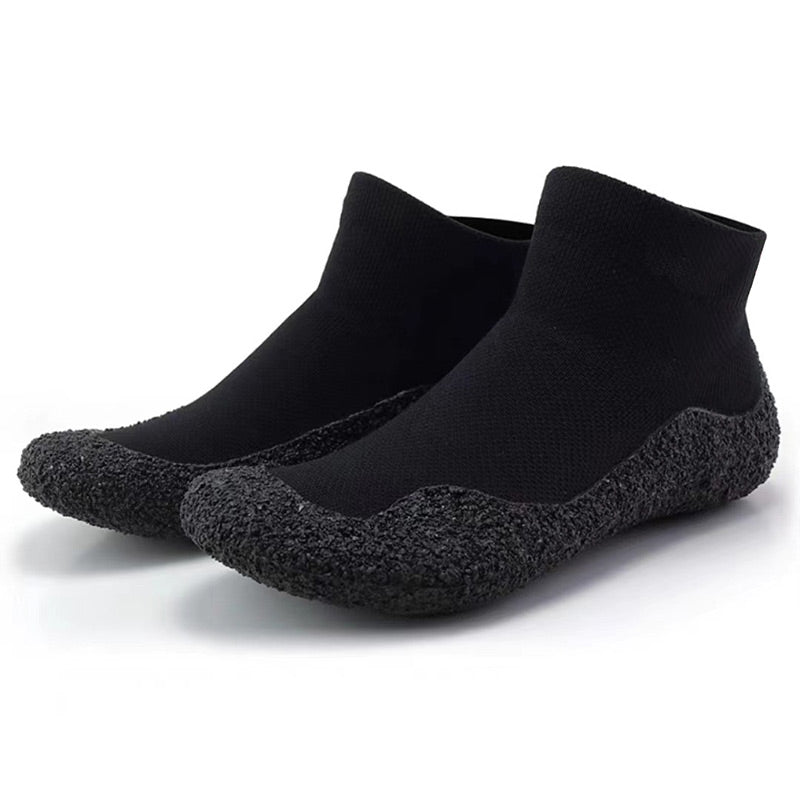 Scarpe a calza a piedi nudi per uomo e donna