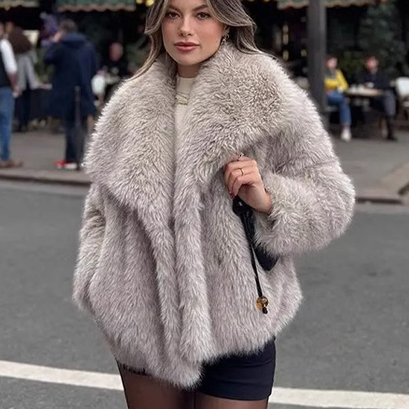 Cappotto Corto Morbido da Donna