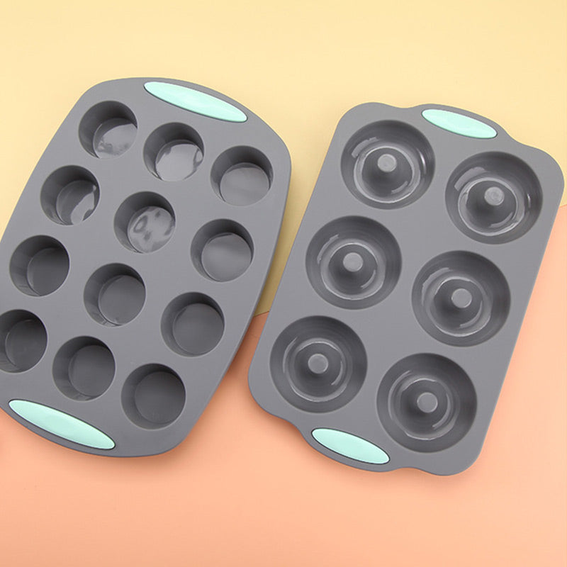 Set di Stampi in Silicone per una Facile Cottura