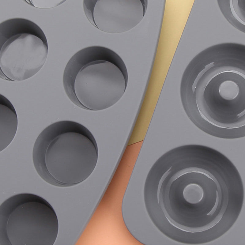 Set di Stampi in Silicone per una Facile Cottura