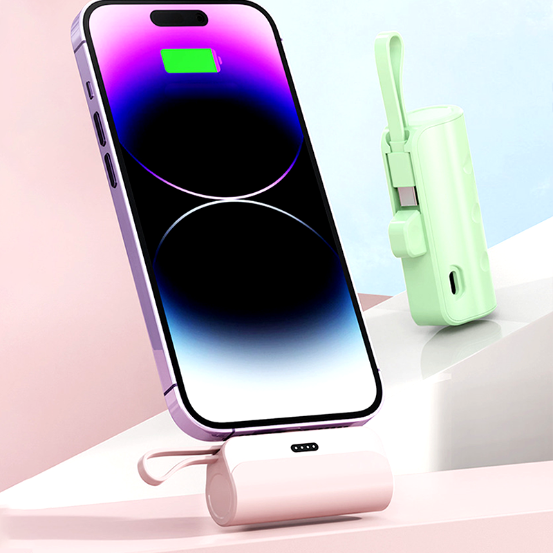 Power Bank Portatile ad Alta Capacità con Cavi Integrati