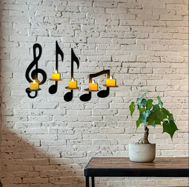 Candelabro con Note Musicali