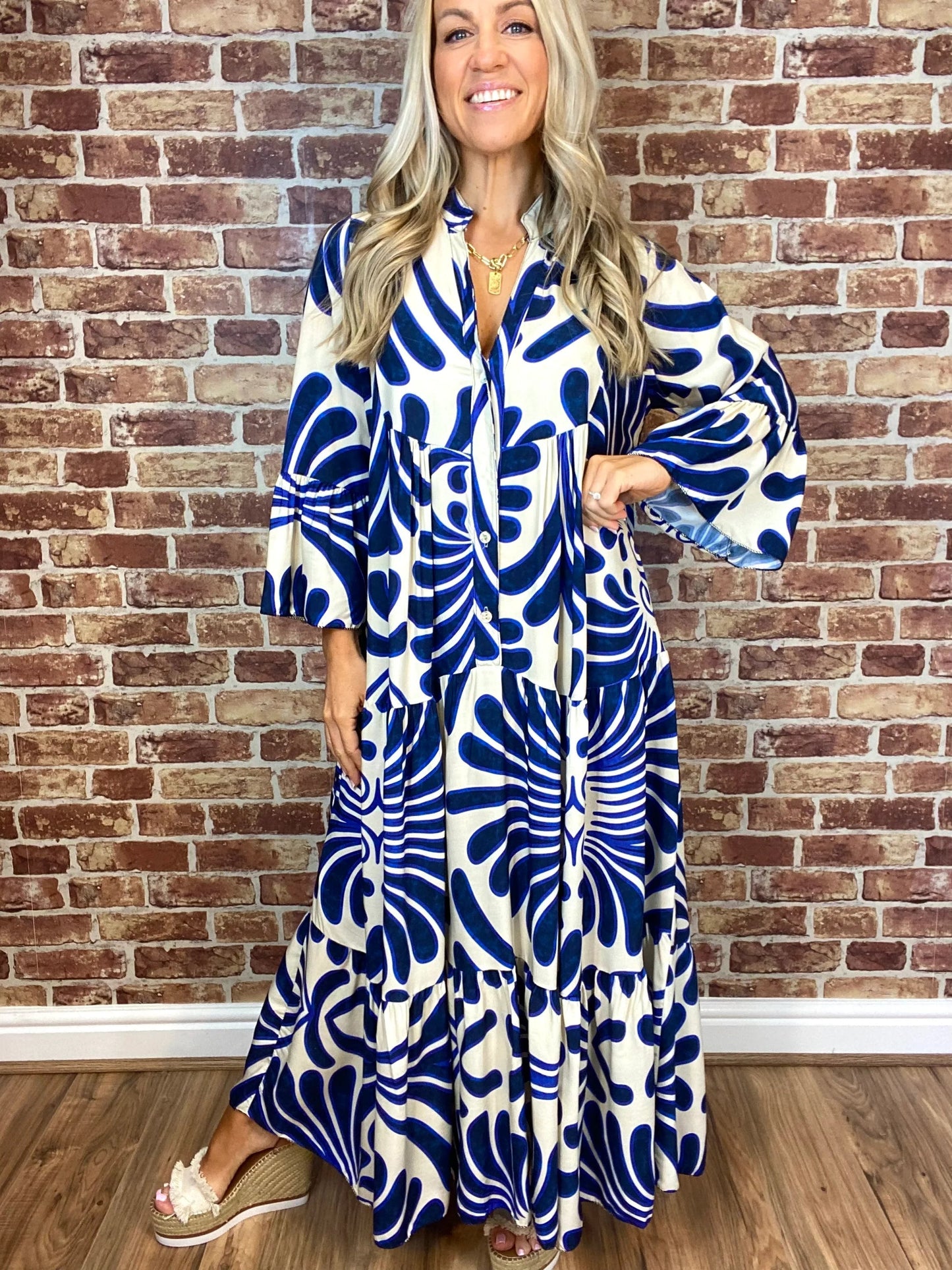 🔥Hot Sale - 49% OFF🍃Floral Print Bell Sleeve Soft and Breathable Maxi Dress