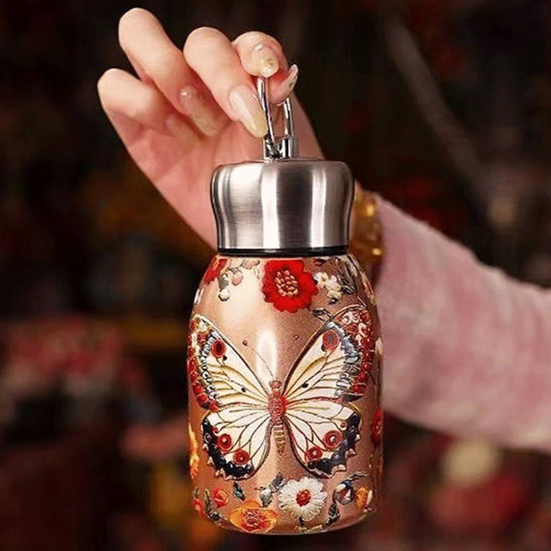 Bottiglia d'Acqua Isolata Elegante e Portatile