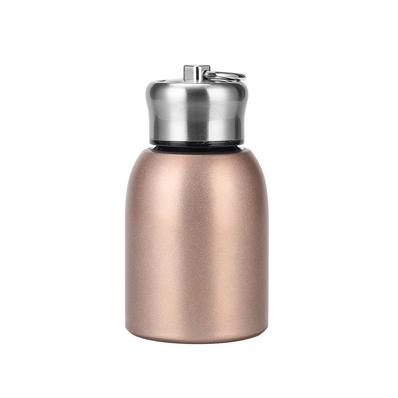 Bottiglia d'Acqua Isolata Elegante e Portatile