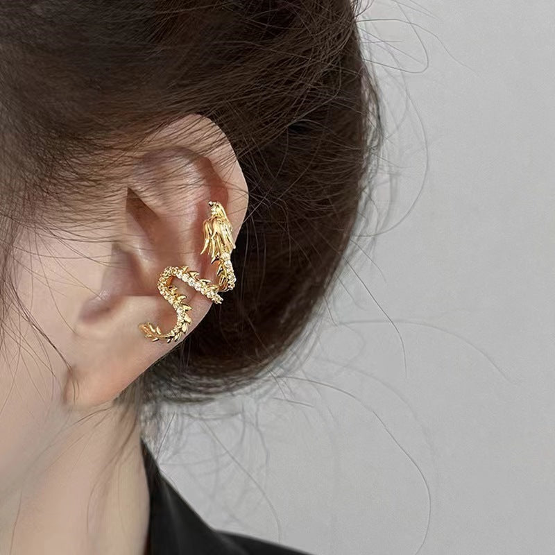 1 Pair Non-pierced Dragon Ear Cuffs